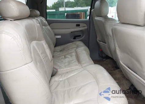 2002 Chevrolet Suburban 1500 Z71 z USA, uszkodzony, nr VIN 3GNFK16Z62G267729